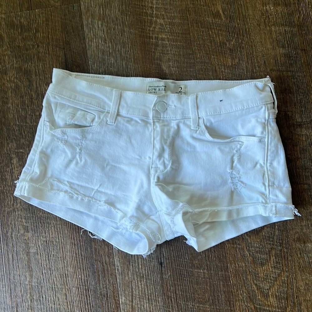White jean Abercrombie shorts, low rise